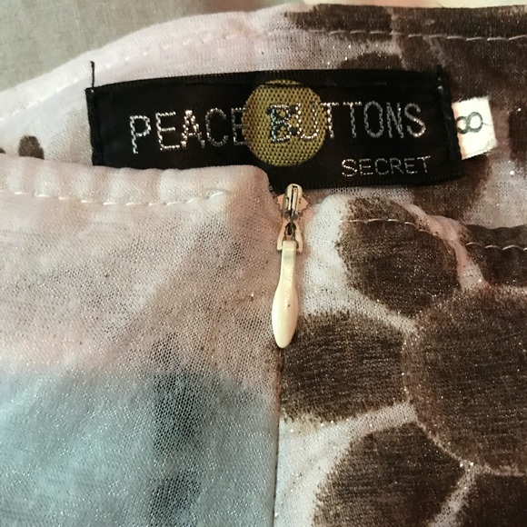 Woman’s Skirt - Picture 2 of 2